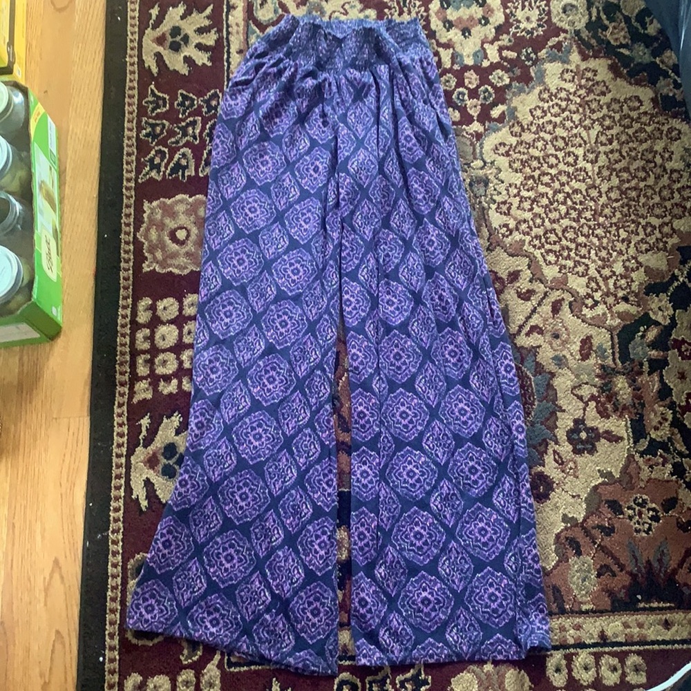 Wide leg pants